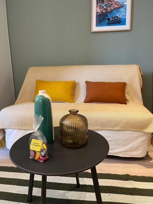 Cocon Ecusson Apartment